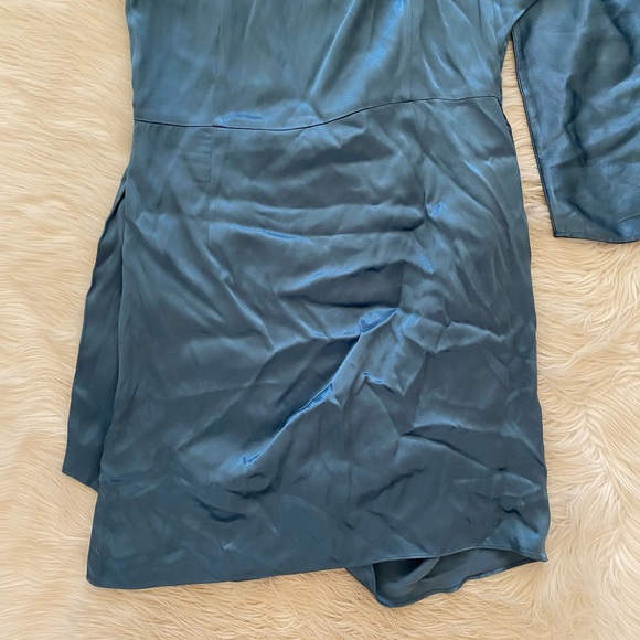 Elliatt Saronic One Shoulder Long Sleeve Blue Draped Front Dress - Picture 8 of 9